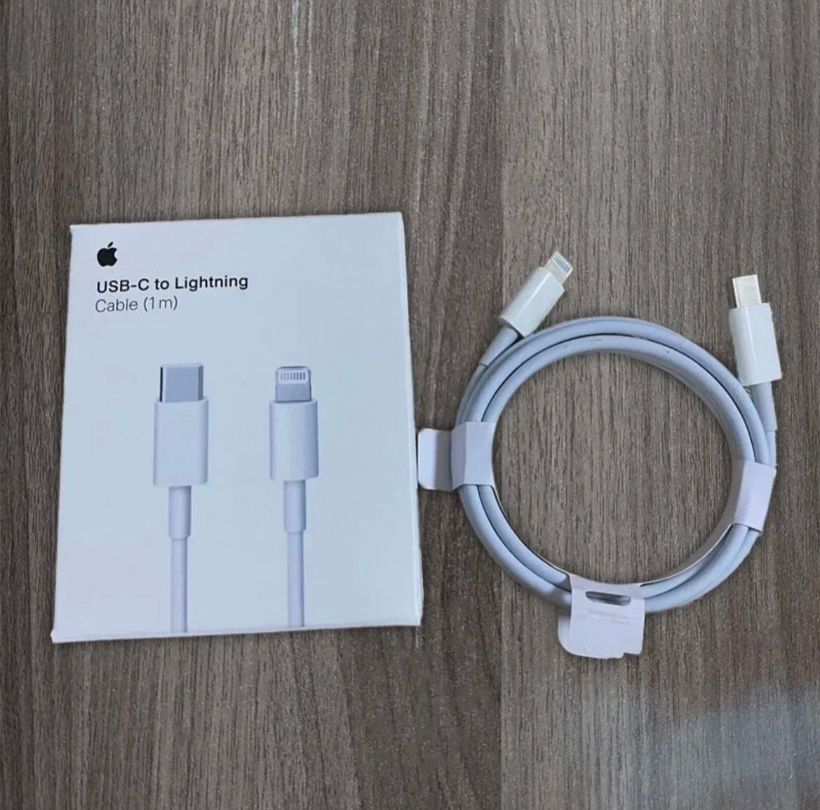 Chargeur Rapide USB-C 20W pour iPhone – Compatible iPhone 16 / 15 / 14 / 13 / 12 – Recharge Sécurisée et Ultra Rapide