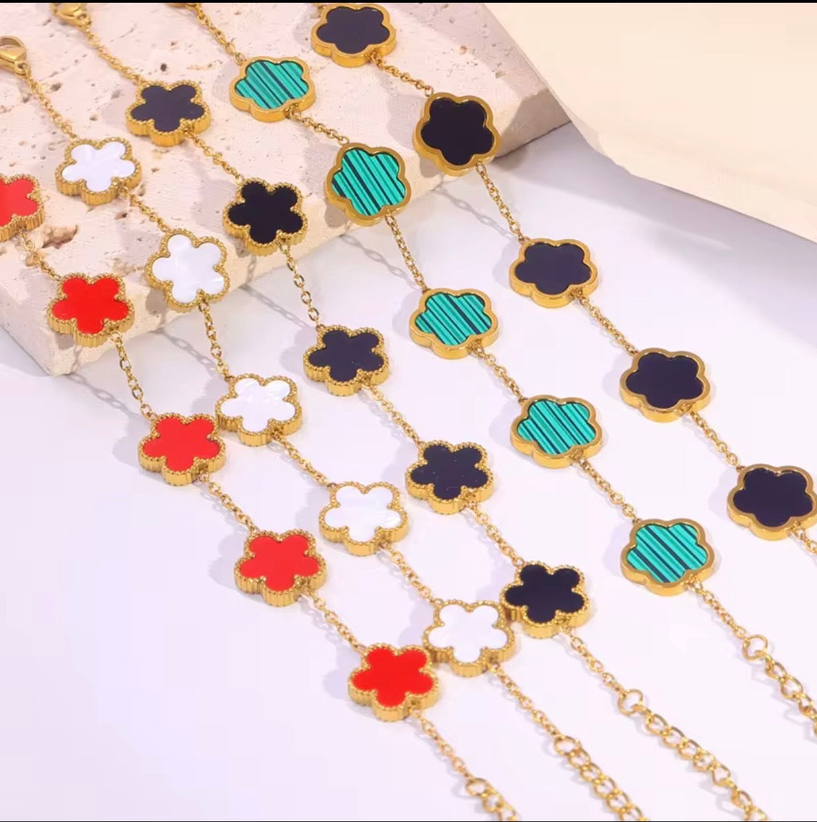 Bracelet Trèfle Élégant pour Femme – Bijou Chic et Tendance