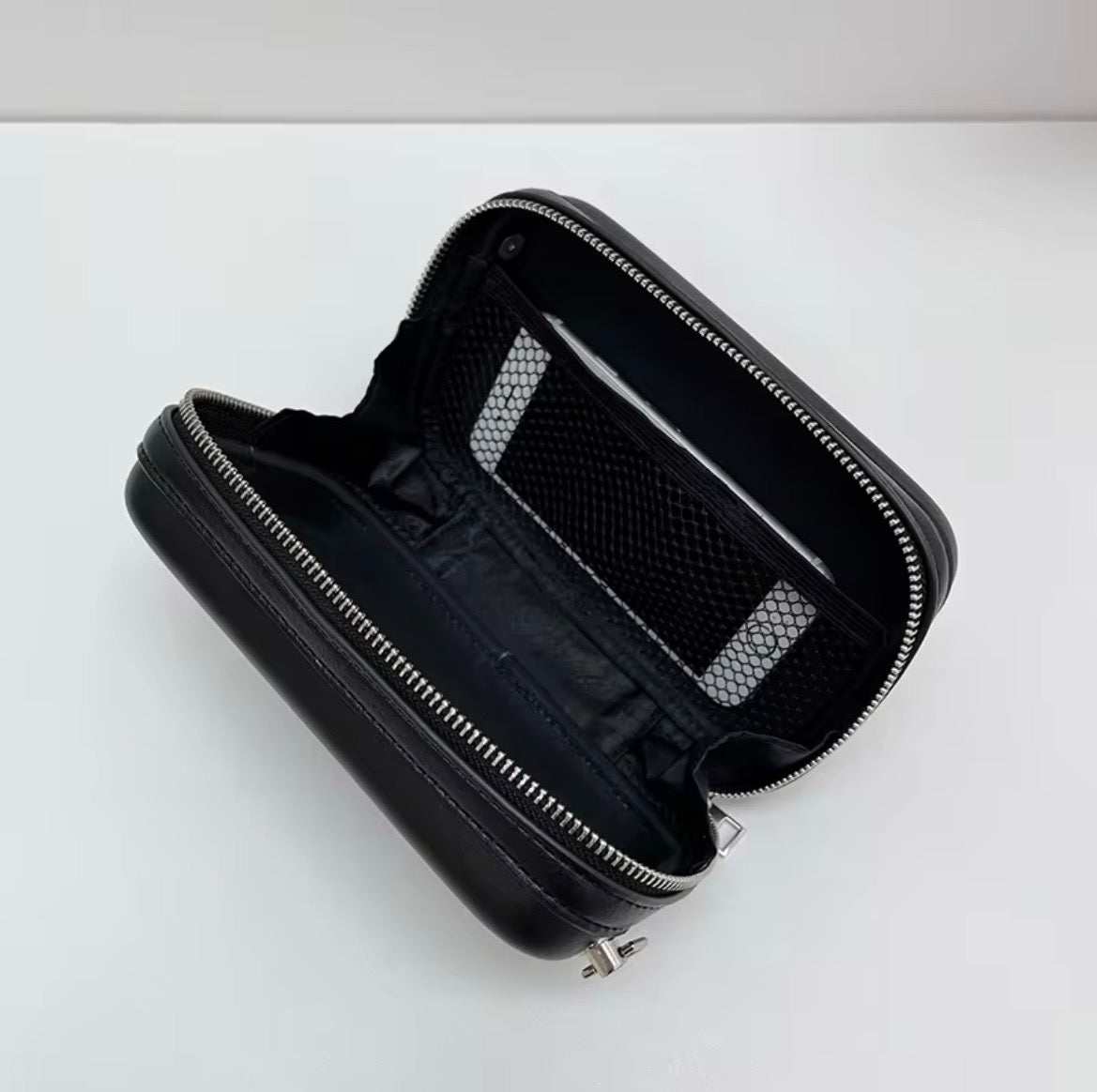 Sac Bandoulière Minimaliste avec Pochette Assortie